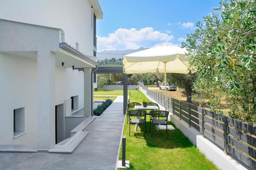 Olia Thassos - Luxury Apartments מראה חיצוני תמונה